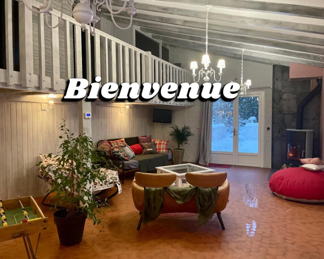 Au Vieux Logis 63 Bed & Breakfast Saint-Remy-sur-Durolle ภายนอก รูปภาพ