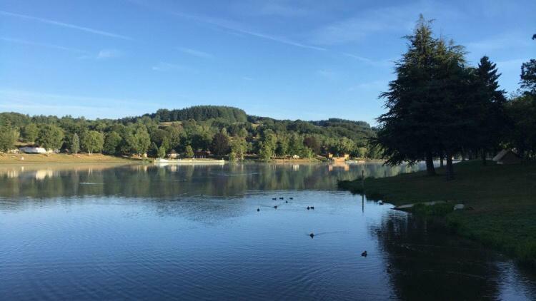 Au Vieux Logis 63 Bed & Breakfast Saint-Remy-sur-Durolle ภายนอก รูปภาพ